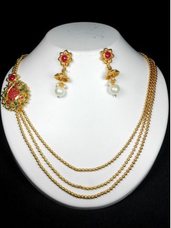 Exclusive Polki Set